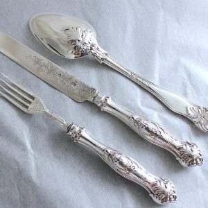 シルバ−2点載せています