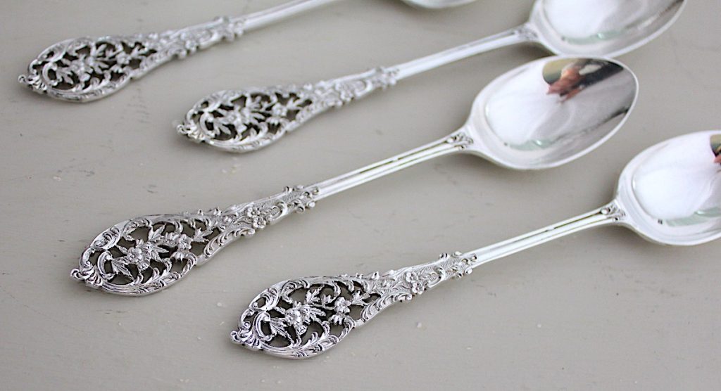 ピアスのティースプーン