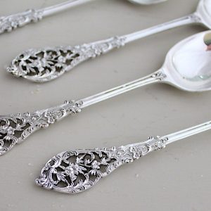 ピアスのティースプーン