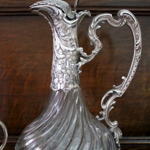 クラレットジャグ