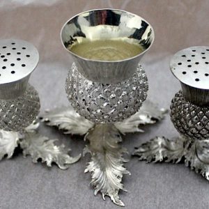 アザミの形の..