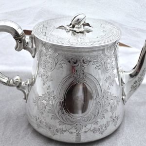 引き続き、2点アップしています