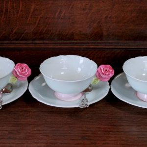 24日金曜に商品アップいたします。