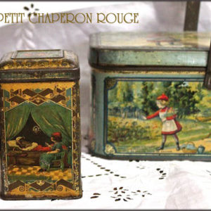 赤ずきんの缶２つ。