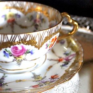 ダブルハンドルティーカップ