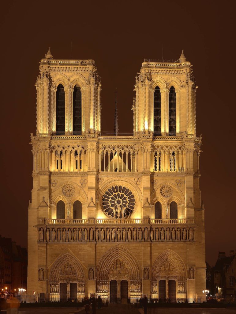 シュガーニップスとゴシックのオーナメント