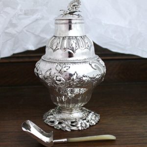 今回の銀器から。