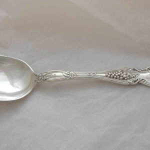 葡萄模様のスプーン