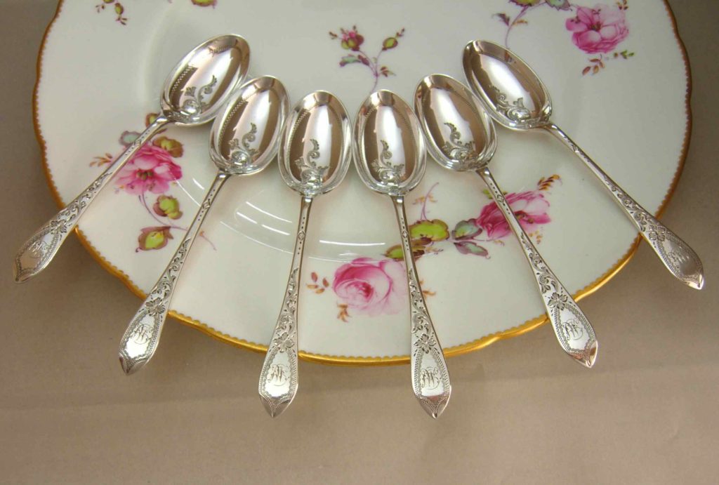 小さなスプーンたち