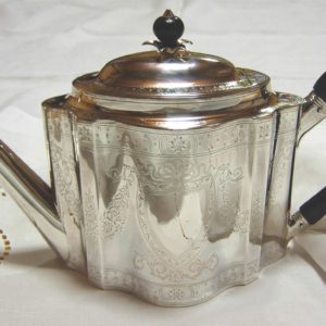 Hesterのティーポット