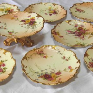 ロイヤルウースター*花いっぱいのデザートセット