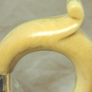 薔薇のつまみ＆花いっぱいのティーポット