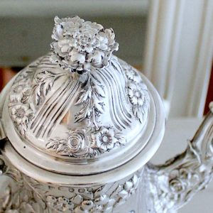 ポットのつまみ、いろいろあります。