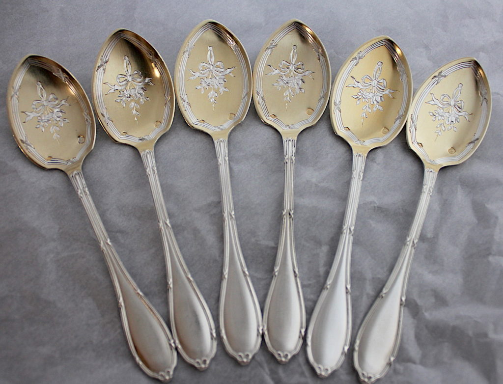 アイスクリームスプーン