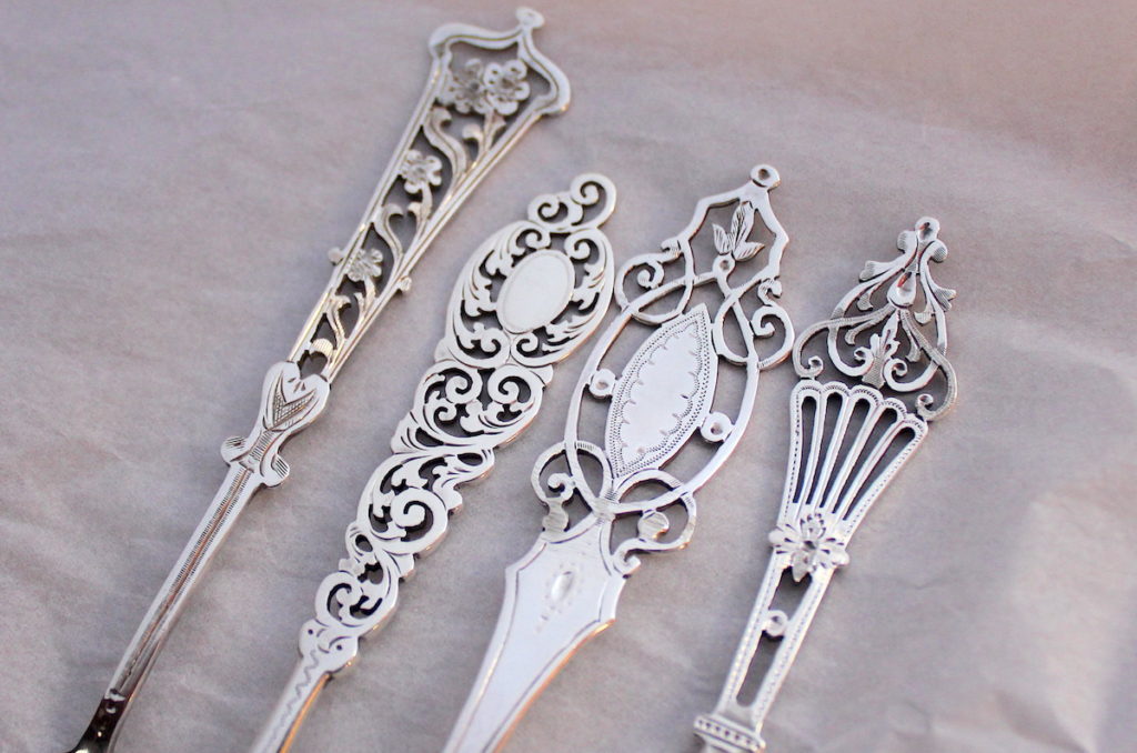 お待たせしています。予定。