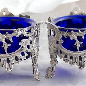 明日21日、新入荷のお品物をアップいたします。