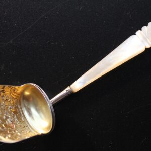 追加のお品を載せますので、お待ちください