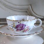 Sold：ティーカップ＆ソーサー紫の花、サルグミンヌ