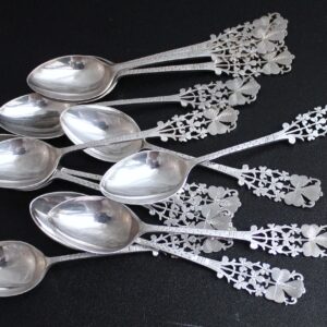 新入荷のお知らせ