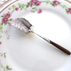 Sold:木製ハンドルキャディスプーン、花びら型 1904年