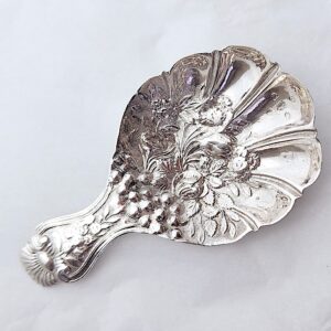 花いっぱいのキャディスプーン Joseph Willmore 1817年ジョージアン